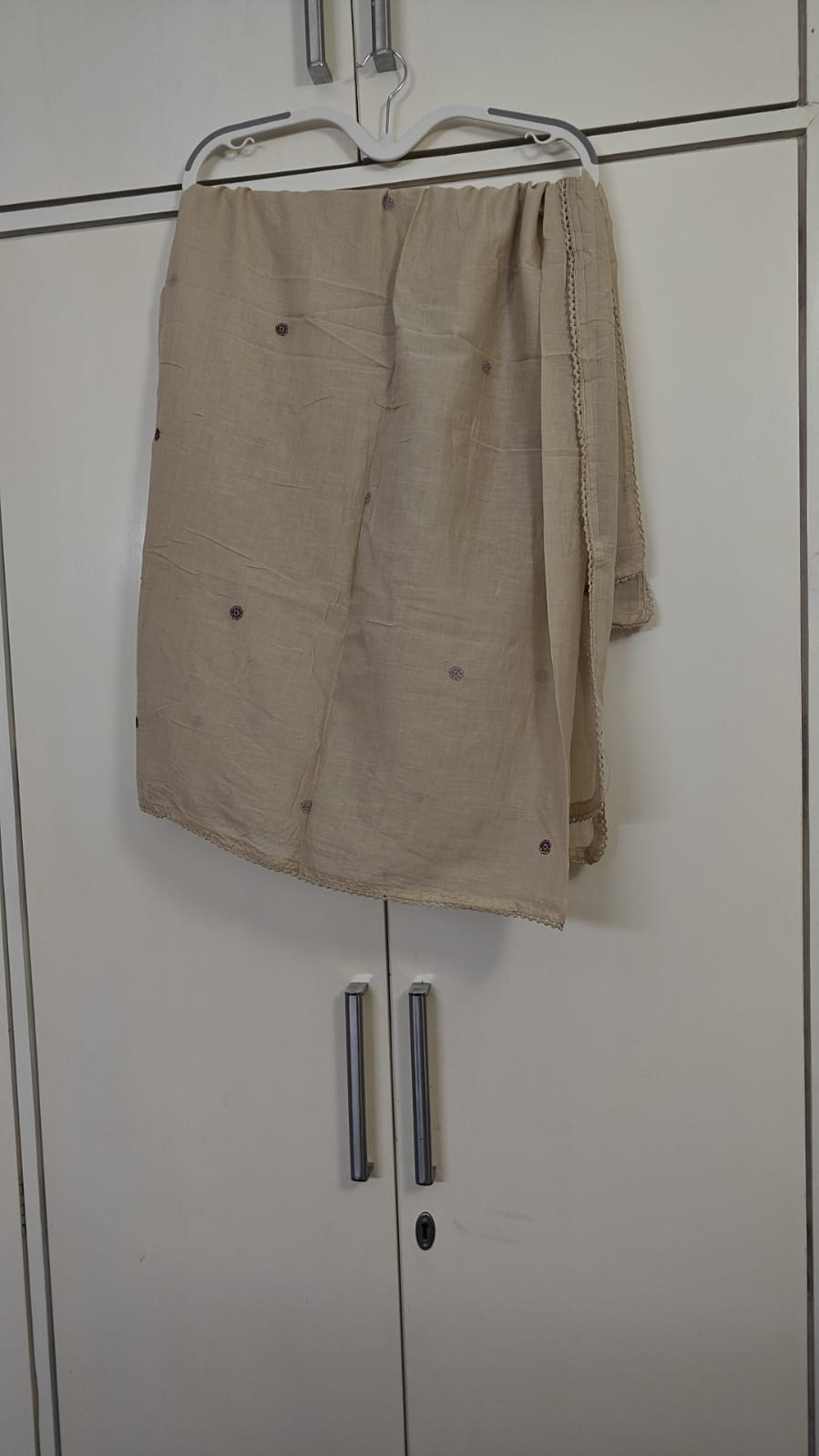 Beige Floral Embroidered Kurta Dupatta Set, beige - view 3