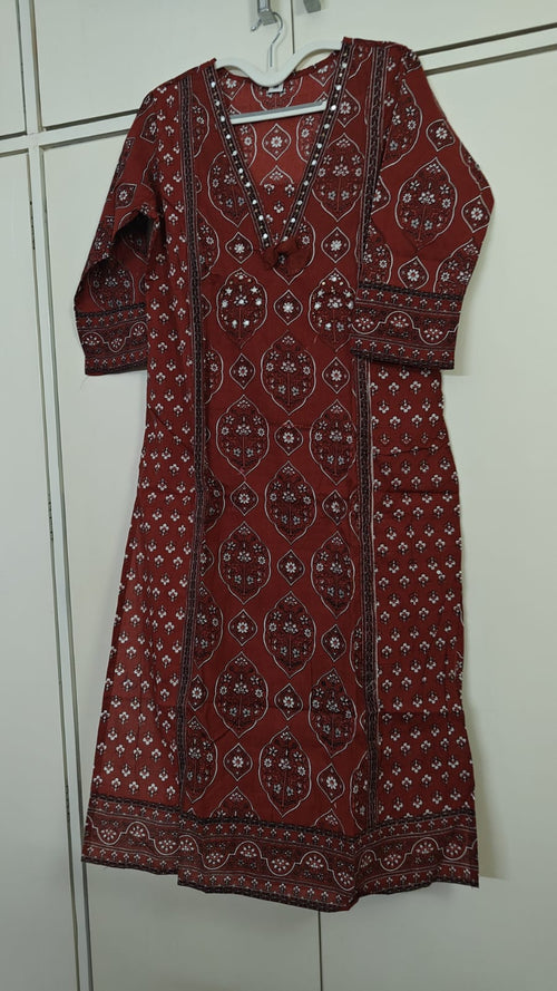 Brick Red Ethnic Print Kurta Set, maroon