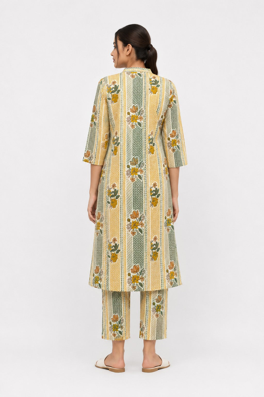 Cream Striped Floral Kurta Set - view 4