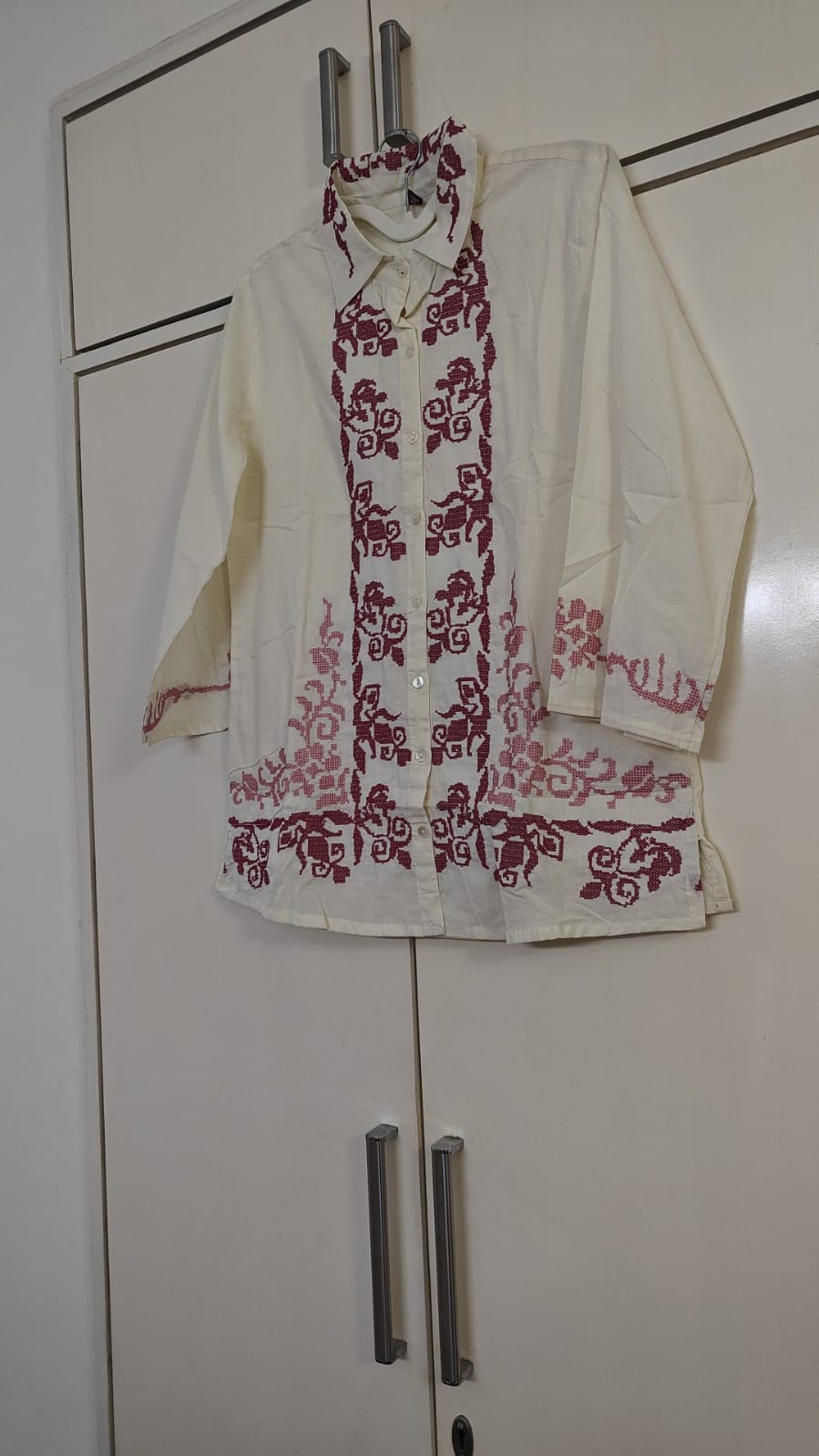 Ivory & Rani Embroidered Kurta Set, pink