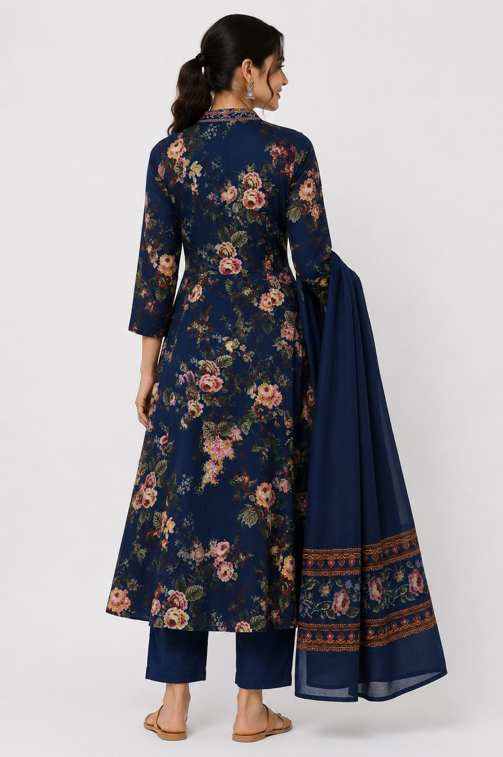 Navy Rose Print Kurta Set - view 5
