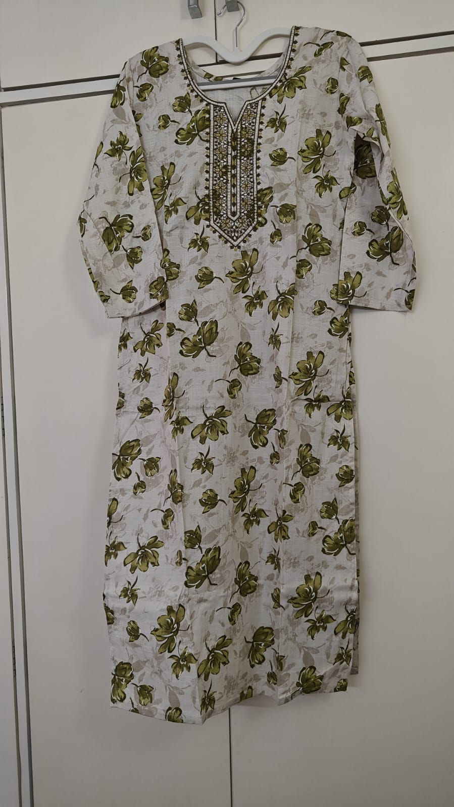 Off-White Olive Floral Print Kurta, ivory