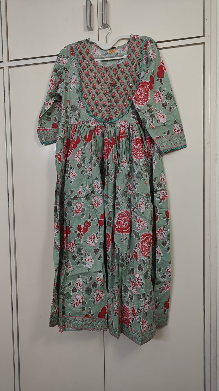 Sage Floral Print Gathered Kurta Set, green